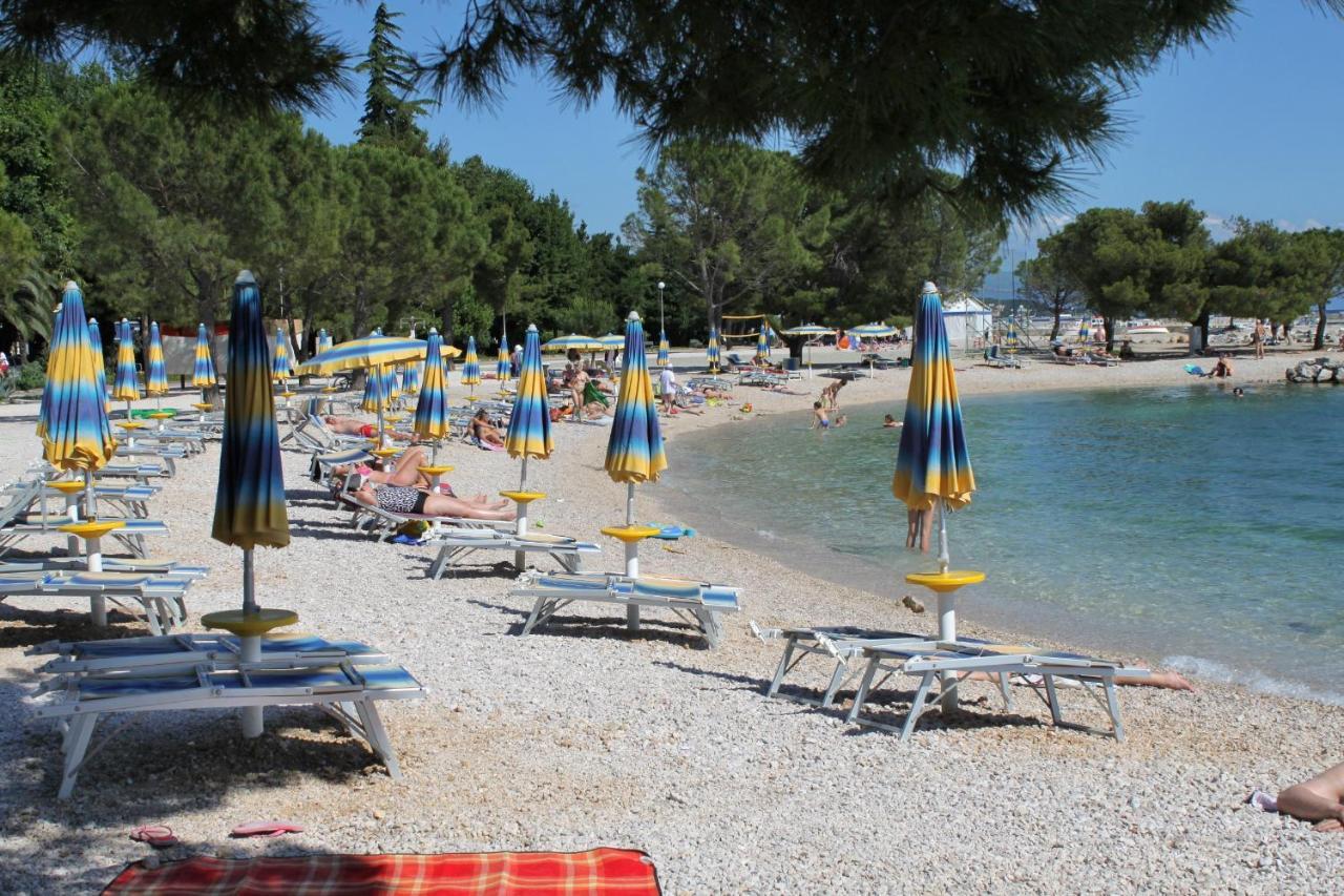 Apartments By The Sea Crikvenica - 5563 ภายนอก รูปภาพ