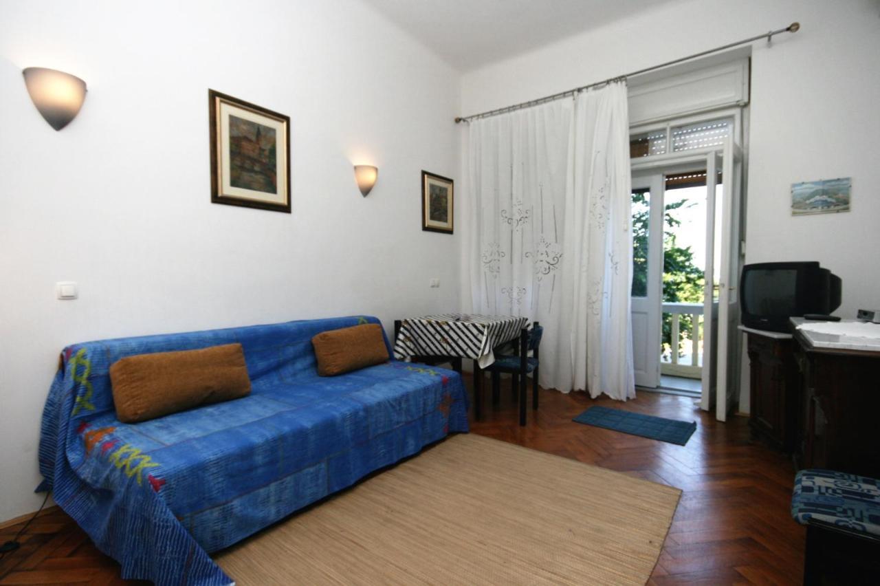 Apartments By The Sea Crikvenica - 5563 ภายนอก รูปภาพ